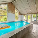 Tatil Evi Svinget