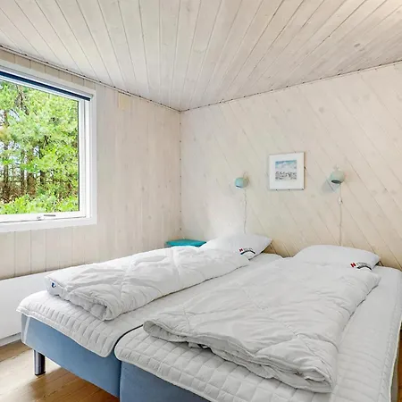 Дом отдыха Gorgeous Home In Blavand With Sauna Блаванн