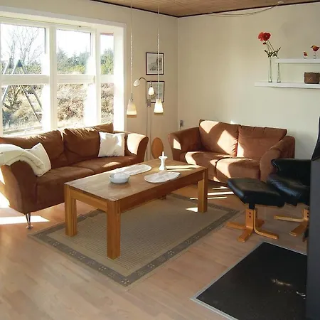 Gorgeous Home In Blavand With Sauna Блаванн