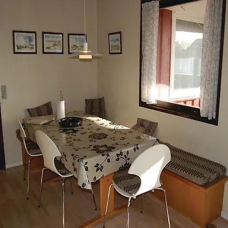 Gorgeous Home In Blavand With Sauna Дом отдыха